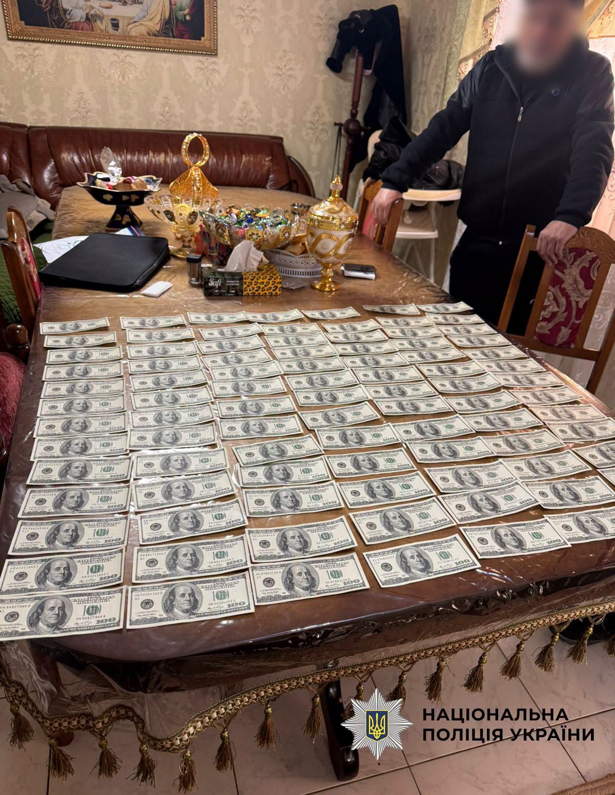 У Києві судитимуть угруповання “магів” та “ворожок”, які виманювали гроші у родин загиблих військових - фото 171888