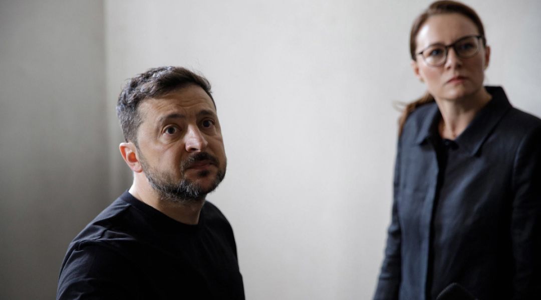 Зеленський відвідав лавру і запевнив, що все відновимо - 172009 Зеленський відвідав лавру і запевнив, що все відновимо - фото 172009
