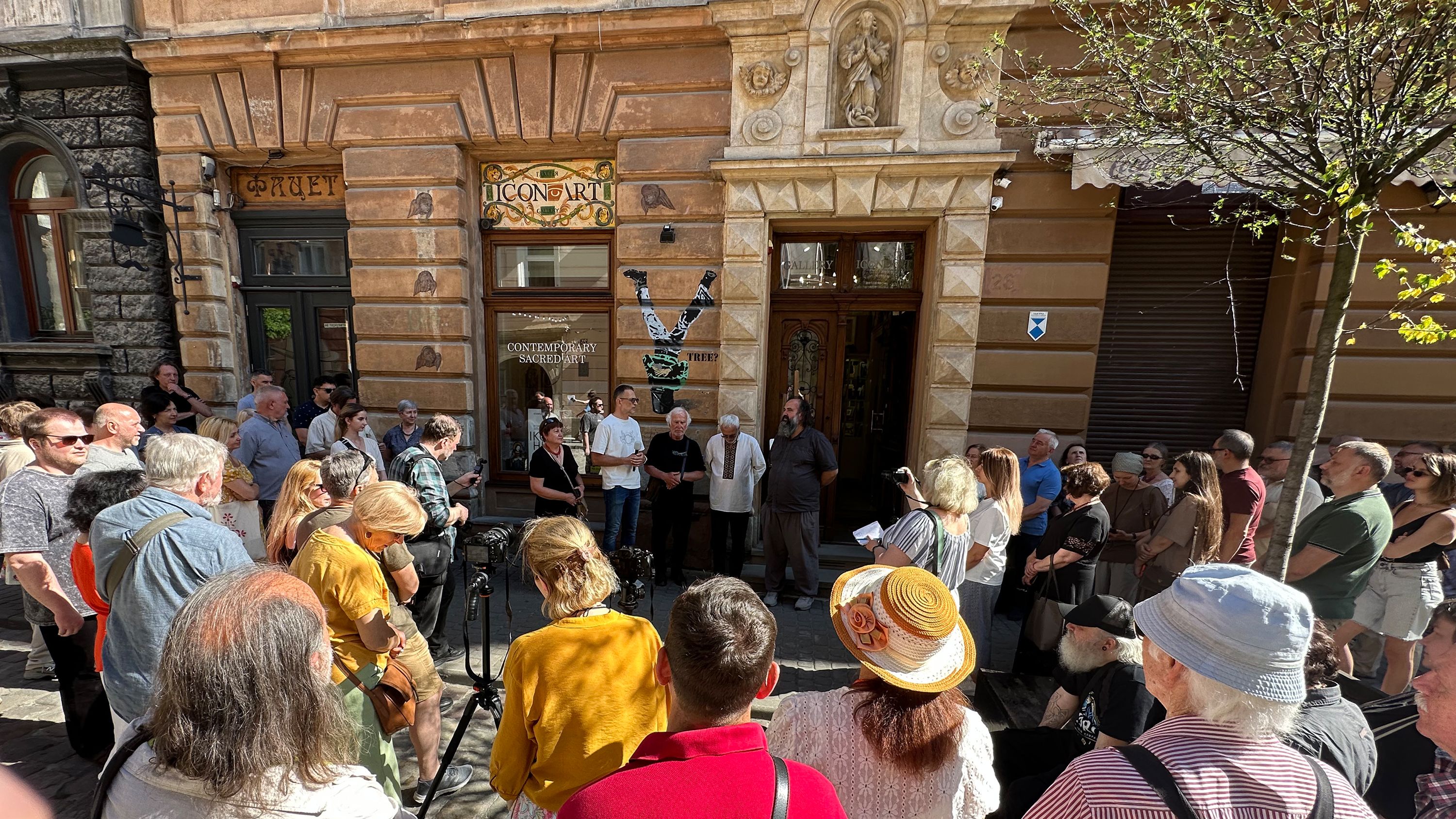 Пошук “своєї” ікони та продовження модерної сакральної традиції: нотатки з виставки ікон Ігоря Зілінка - фото 172629