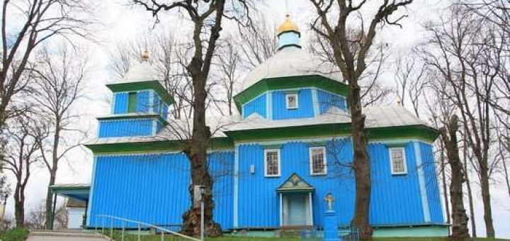 На Тернопільщині горіла Свято-Троїцька церква XVIII століття - фото 172770