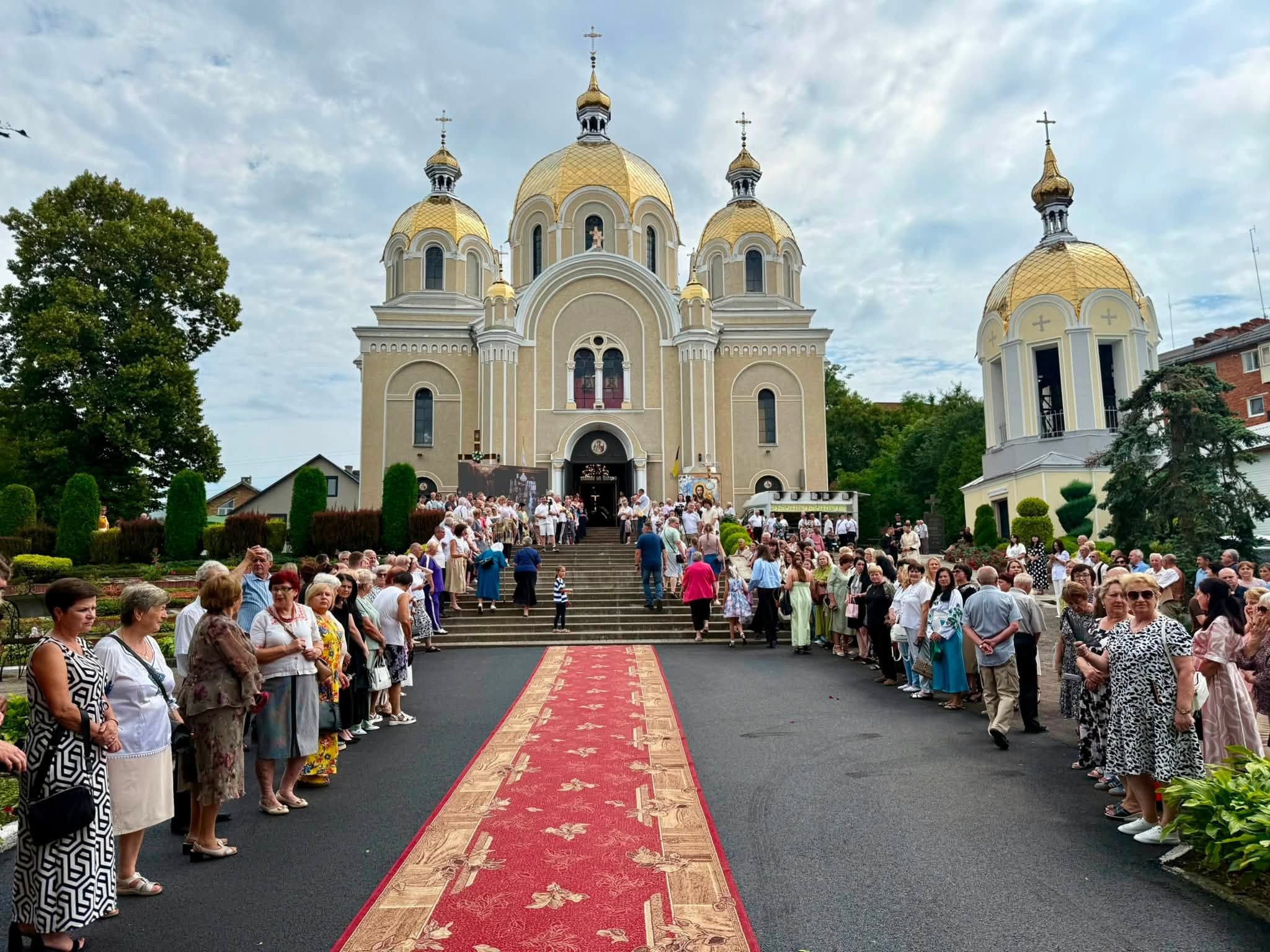 Відтепер у храмі УГКЦ в Калуші на постійному зберіганні перебувають мощі святого Івана Хрестителя - 173731 Відтепер у храмі УГКЦ в Калуші на постійному зберіганні перебувають мощі святого Івана Хрестителя - фото 173731
