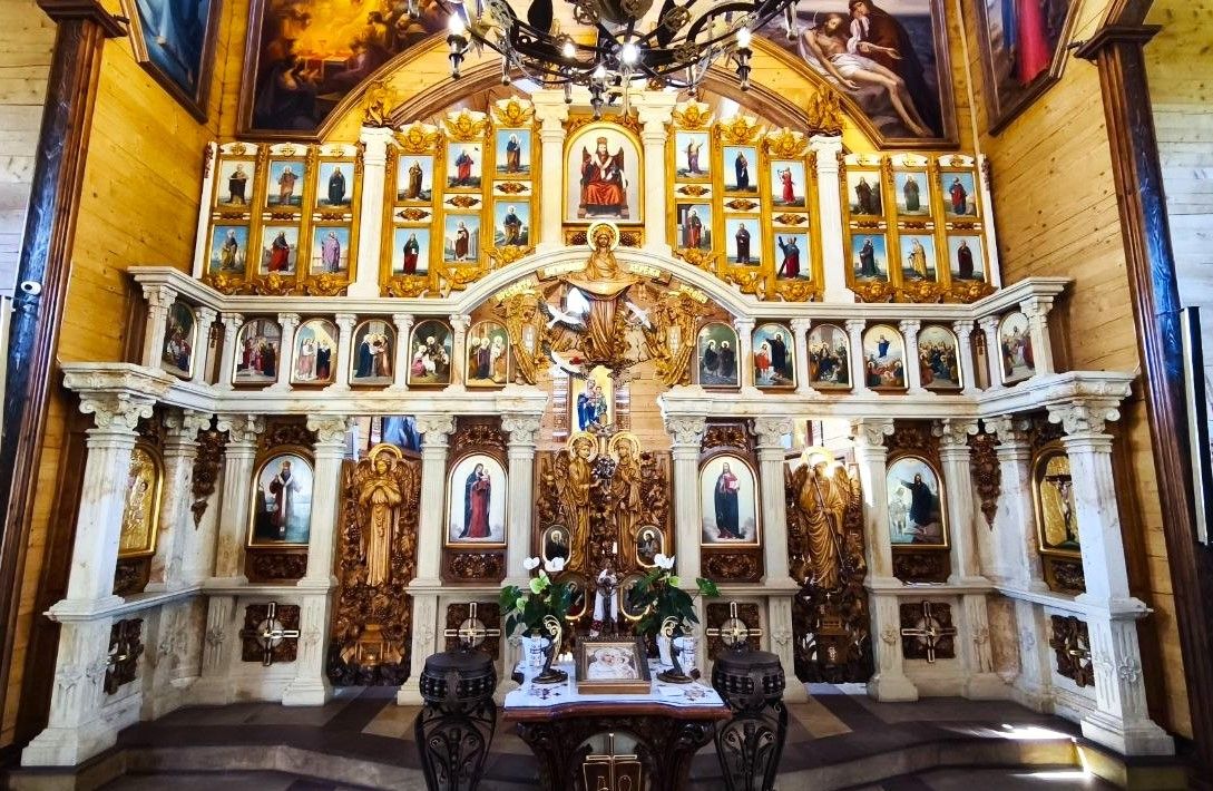 У Шептицькому посвятили іконостас із 54-ма відреставрованими іконами - фото 174085